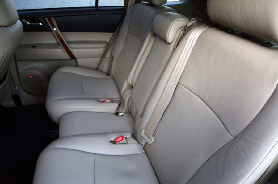  Toyota Highlander 2011 года  (фото 100 из 108)